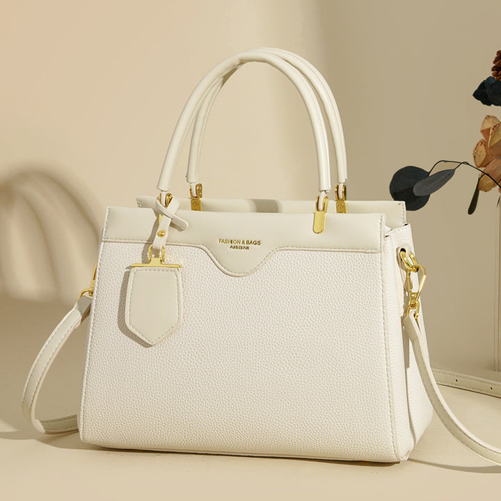 Handbags are versatile for women in autumn